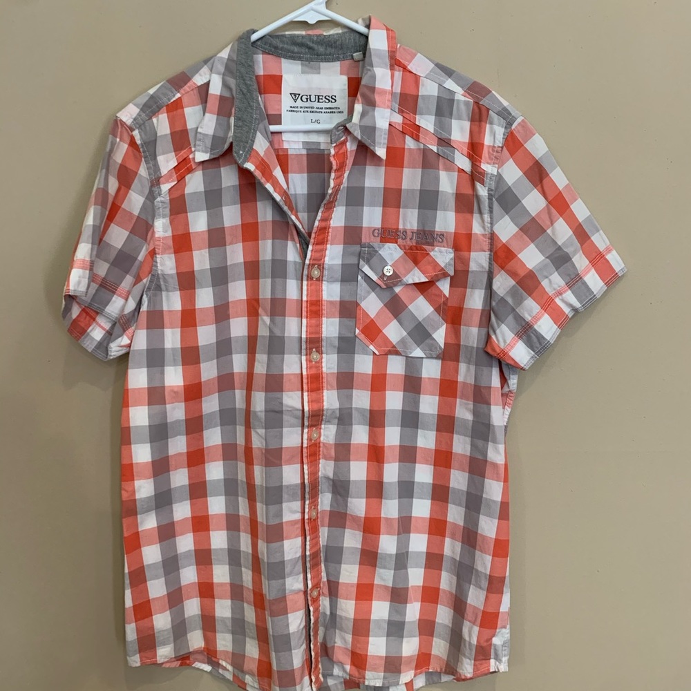 Guess Men’s Button Down Shirt Size Large